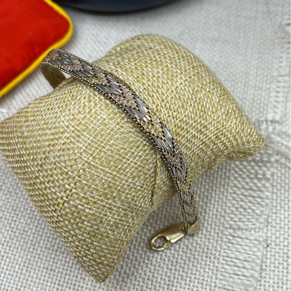 ✨ Vintage Italian Sterling Silver Chevron Mesh Bracelet – 7” | 18g ✨ - Picture 9 of 13